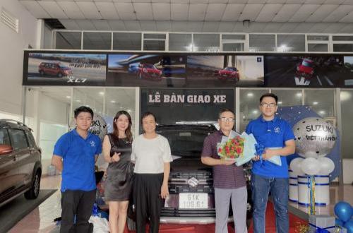 Lễ bàn giao xe  Khách hàng Công ty Mộc Việt - Mr.Ngọc