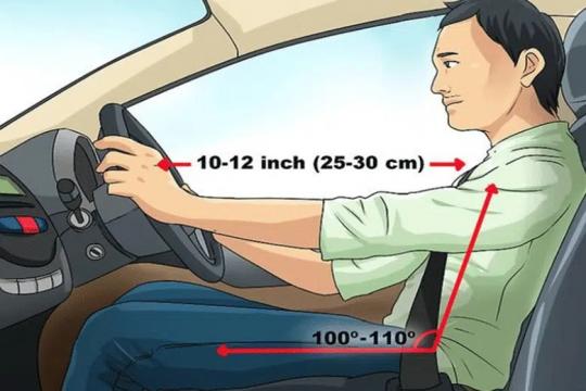Tư thế ngồi lái xe ô tô đúng không những giúp bạn tránh tổn thương cột sống