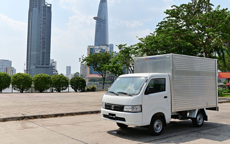 ai nên dùng suzuki carry pro thùng kín