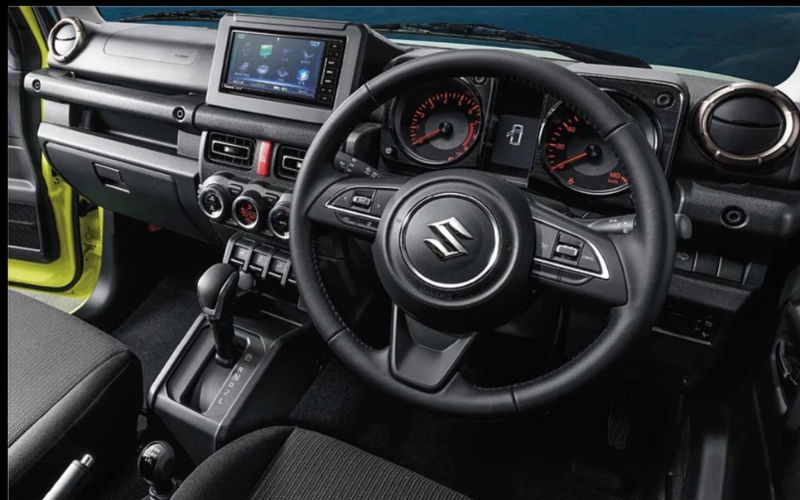 chất liệu và không gian jimny