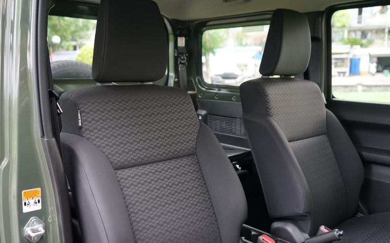 ghế ngồi suzuki jimny