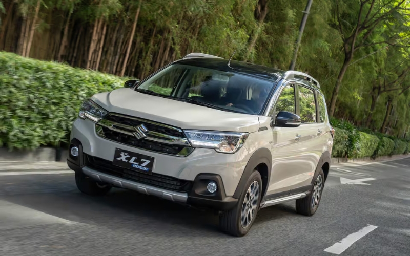lăn bánh suzuki xl7 hybrid