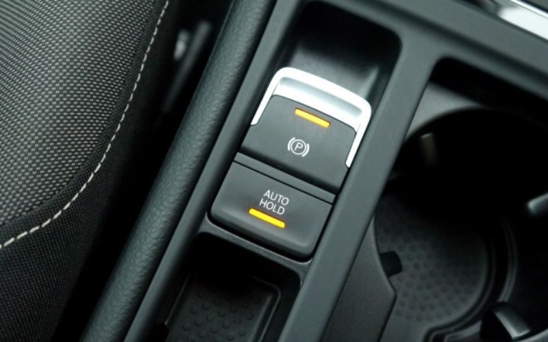 hệ thống giữ phanh tự động auto hold