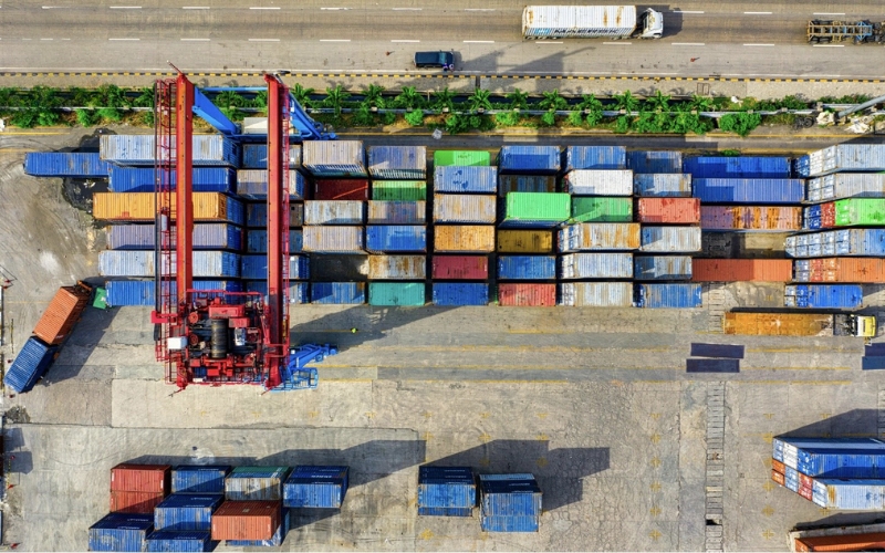 So sánh chính ngạch và tiểu ngạch