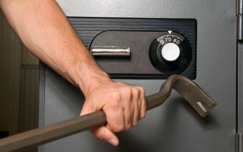 Những sai lầm cần tránh khi mở khóa két sắt mini
